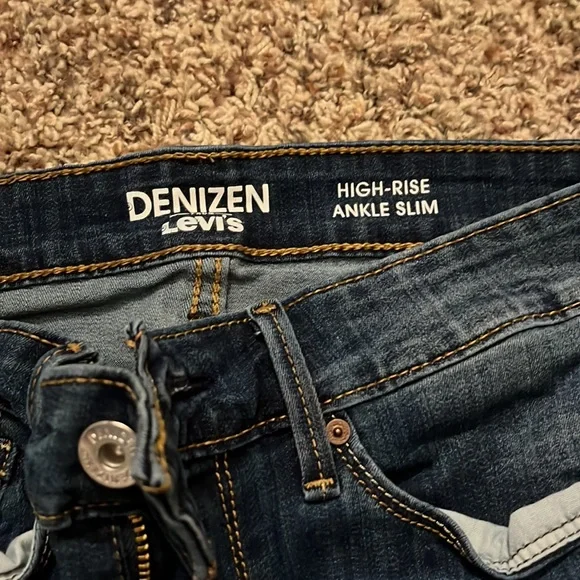 Women’s jeans - Picture 3 of 4
